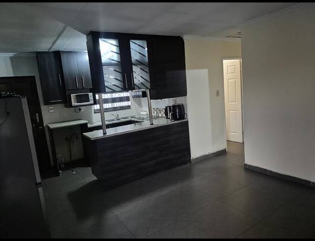 3 BEDROOM HOUSE FOR SALE IN WINDMILL PARK